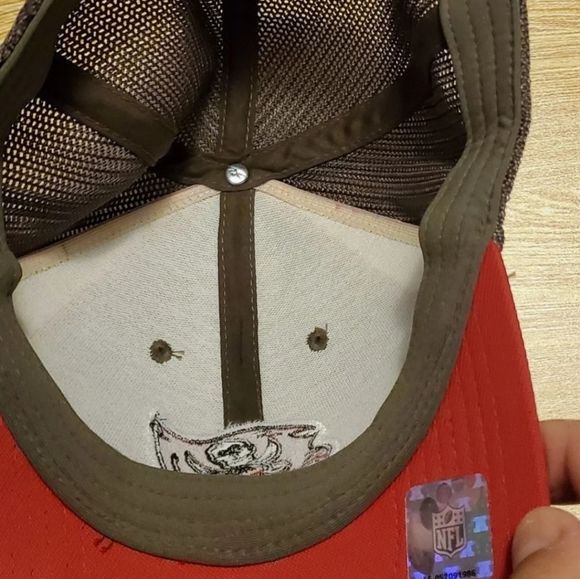 Tampa Bay Buccaneers Josh McCown QB 2014 Autographed Reebok Fitted Hat L/XL - Picture 3 of 4